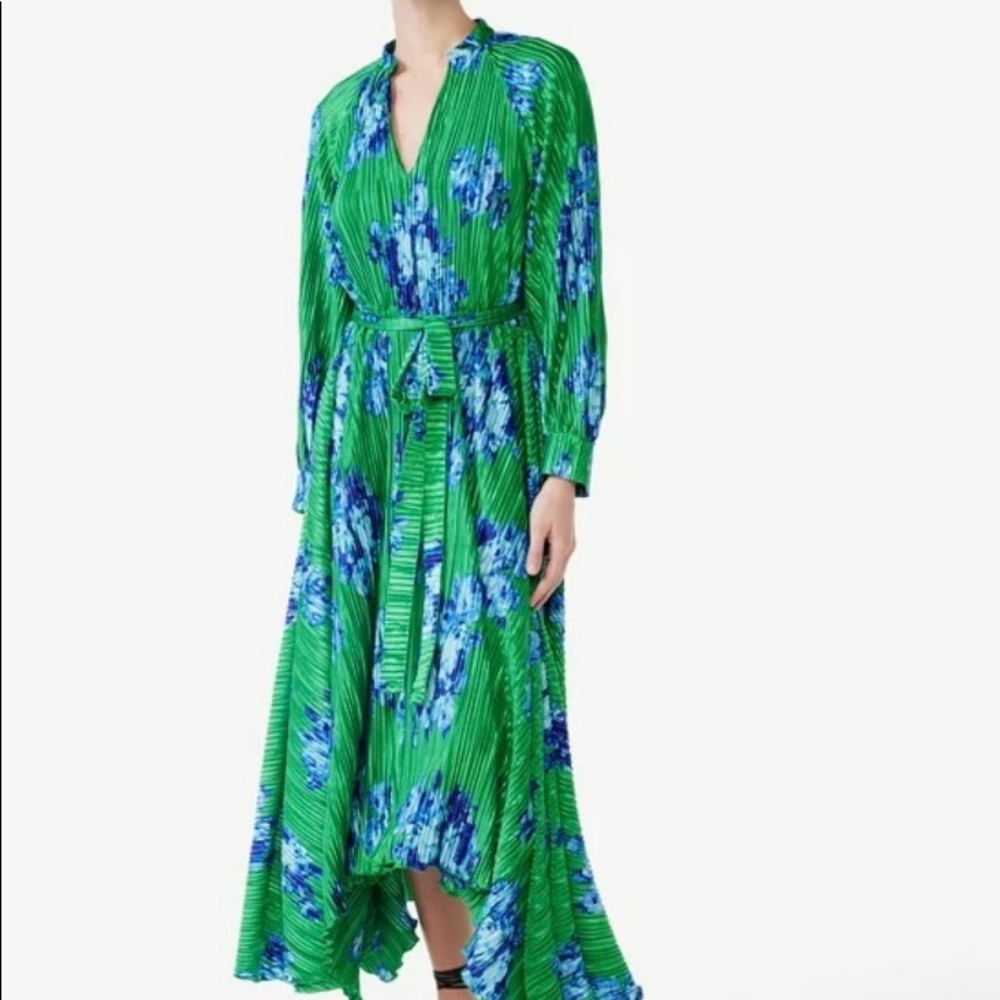 Green and Blue Floral Dress
Size S (4-6)
Worn Once